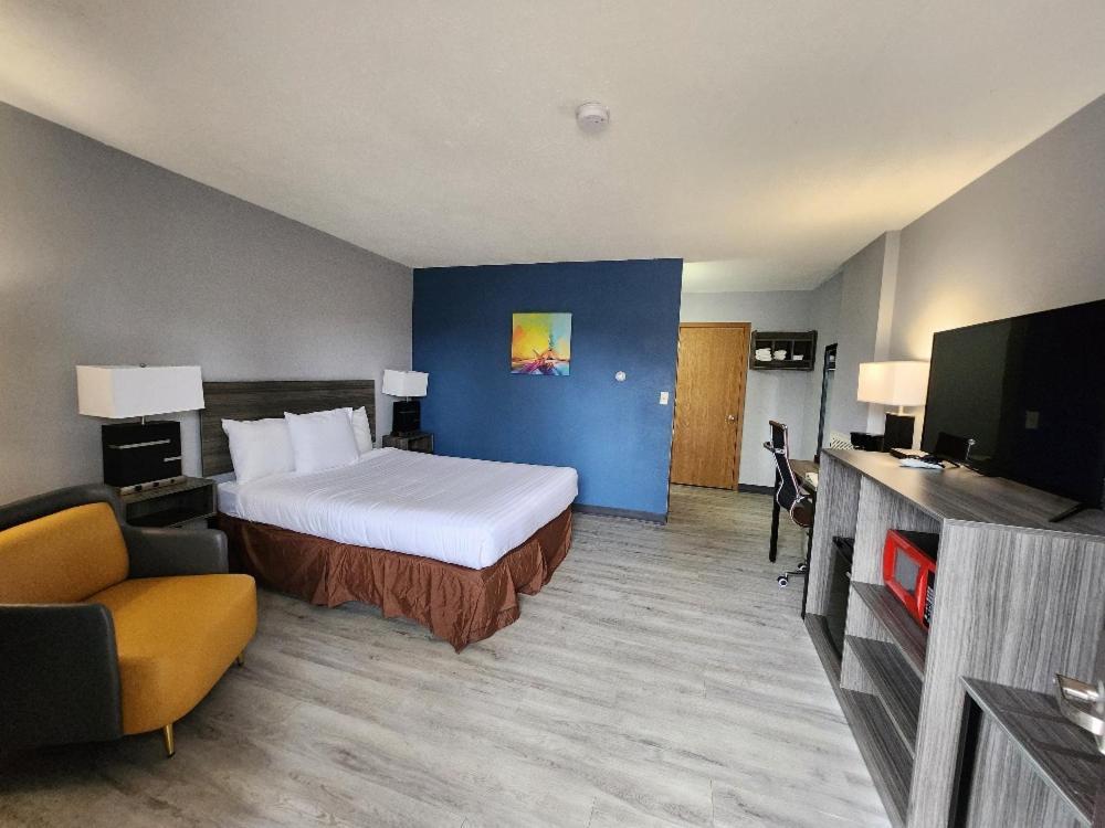 Super 8 By Wyndham Hayward Wi Motel Eksteriør billede